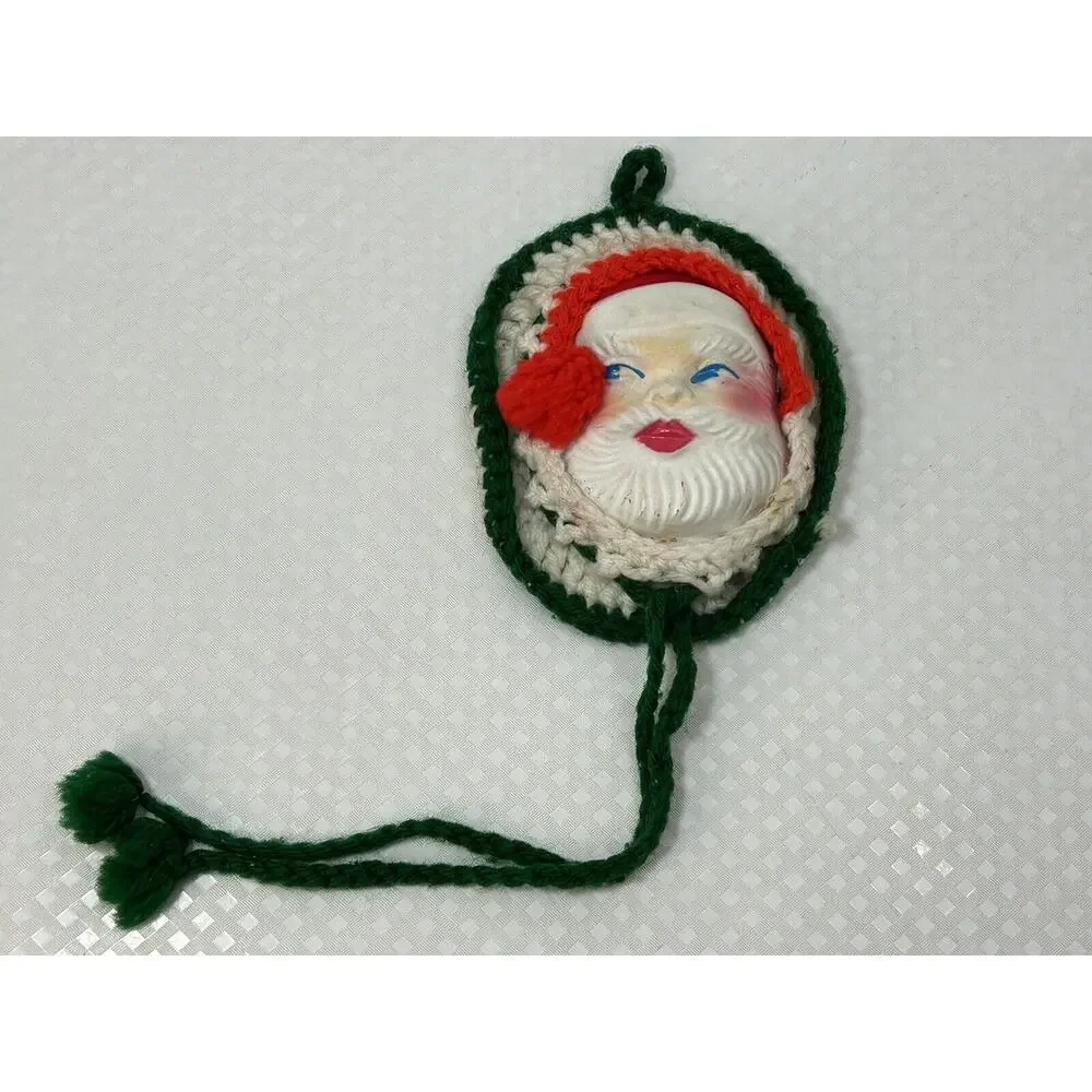 VTG‎ Granny Cottage Core Holiday Christmas Plastic Santa Face Yarn Wall Hanger